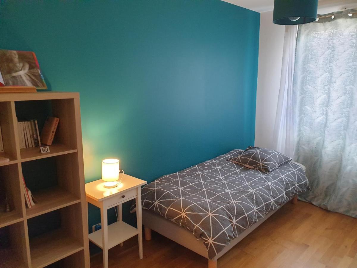 Spacieux Et Calme, Style Parisien, Toutes Commodites, Ideal Pour Un Sejour Authentique Saint-Denis  Kültér fotó