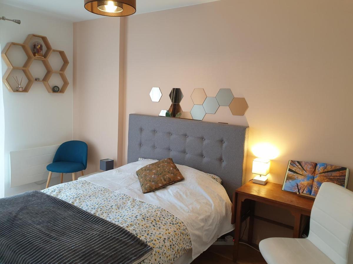 Spacieux Et Calme, Style Parisien, Toutes Commodites, Ideal Pour Un Sejour Authentique Saint-Denis  Kültér fotó